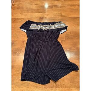 Woman’s Derek heart romper pinstriped